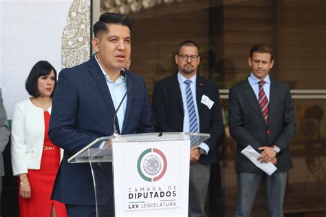 Presentan en cámara de diputados Estrategia Camaleón contra el