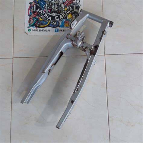 Jual Swing Arm Lengan Ayun Yamaha Vixion Old Lama Original Kab