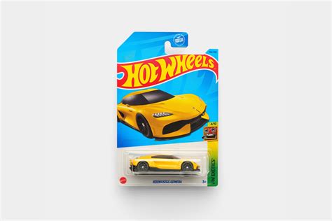Hot Wheels Gemera Yellow Koenigsegg Gear