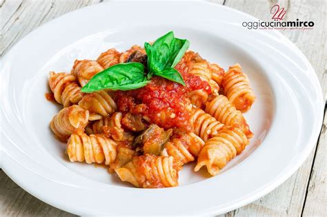 Pasta Con Sugo Di Melanzane Veloce OggiCucinaMirco