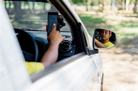 Maxim E-hailing App Adds "Heading Out" Button - Autoworld.com.my