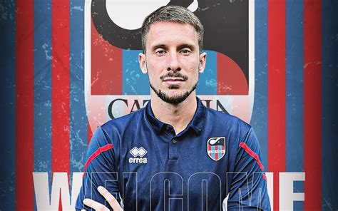 Catania Ufficiale L Arrivo Del Portiere Marco Albertoni