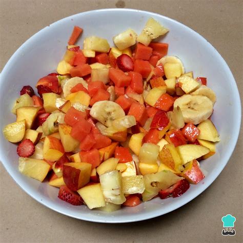 Ensalada de frutas con queso Fácil