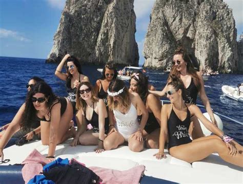 Desde Sorrento Excursión Privada de un Día a Capri en Barco con