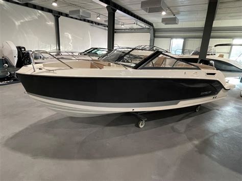 Quicksilver ACTIV 675 BOWRIDER 2023 6m Boatshop24