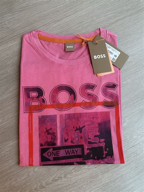 Жіноча футболка Boss hugo оригінал: 1 550 грн. - Футболки Київ на Olx