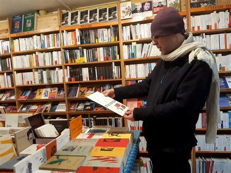 M Tropole De Lyon Comment La Librairie Terre Des Livres Pr Pare T