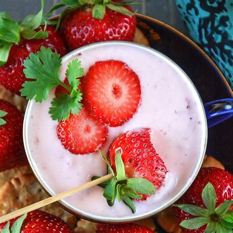 Strawberry Cheesecake Dip