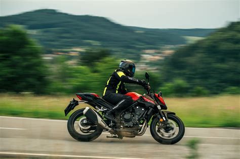 Honda Cb Im Test G Nstiges Nakedbike