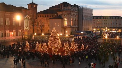 A Torino Si Accende Il Natale La Stampa