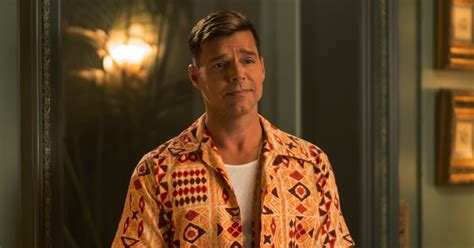 Ricky Martin Desafia Kristen Wiig Na Série “palm Royale” Na Apple Tv