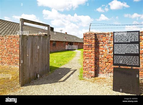 Polen Staatliches Museum En Auschwitz Campo De Concentración De