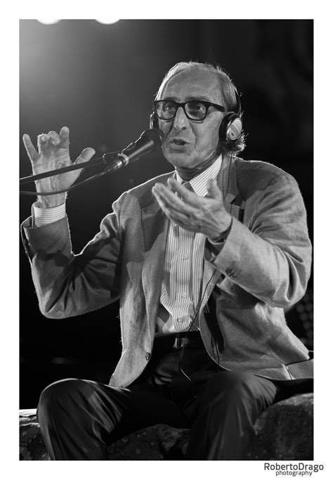 Battiato Cantante La Piazza Dell Incuria A Giuni Russo Franco