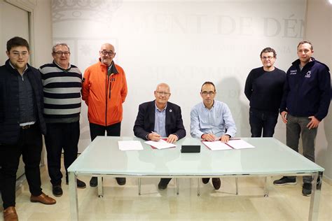 Firma del convenio entre el Ayuntamiento de Dénia y la Fundació per la