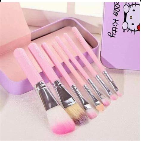 Hello Kitty Makeup Brush Set T Lift