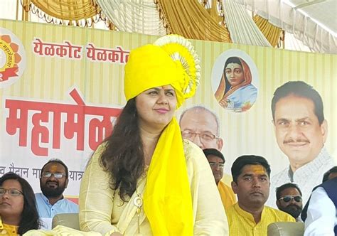 Pankaja Munde Steps Up Demand For Dhangar Reservation Says Wont