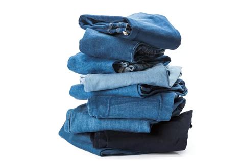 Pakai Cara Ini Supaya Awet Inilah 4 Tips Mencuci Celana Jeans Agar