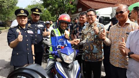 Ketua Menteri Melaka Seru Patuhi Peraturan Jalan Raya Malaysiaaktif