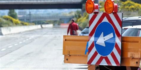 Da Luned Strada Delle Tre Valli Chiusa Per Un Chilometro All Altezza