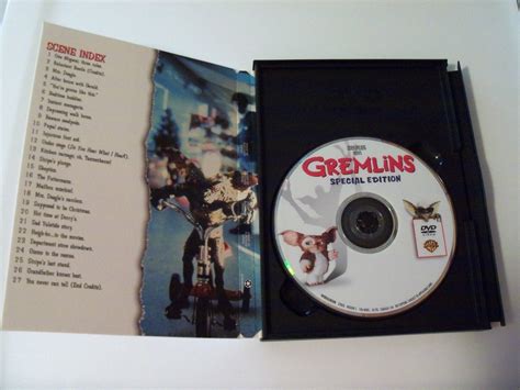 Gremlins DVD Widescreen Zach Galligan Phoebe Cates Hoyt Axton Polly