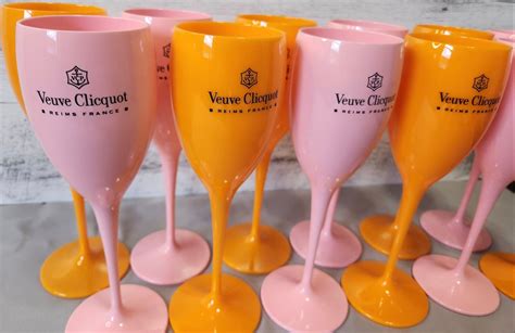 30 VC Champagne Pink And Orange Acrylic Party Flutes Customizable Mix