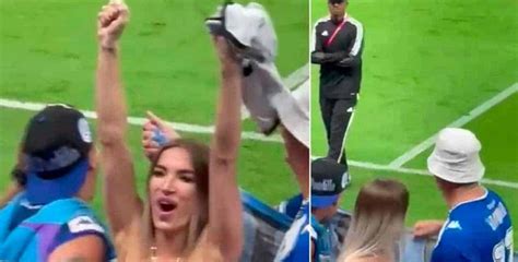 Torcedora Argentina Que Fez Topless Na Final Da Copa N O Vista Desde