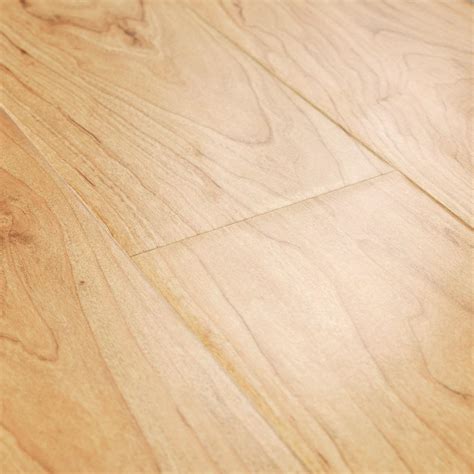 Pergo Outlast+ Waterproof Northern Blonde Maple Laminate Flooring ...