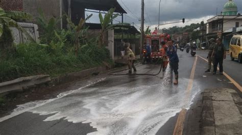 Bpbd Pastikan Tumpahan Cairan Kimia Berbahaya Di Bandung Barat Sudah