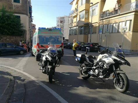 Piano Di Sorrento Incidente Stradale All Incrocio Tra Via Bagnulo E