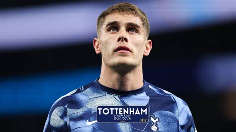 Micky Van De Ven Injury News Emerges Ahead Of Tottenham V Manchester United