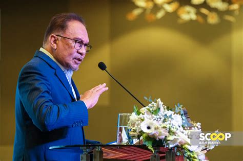 Updated Labour Day Surprise Anwar Announces Civil Servants Salary Bump Of More Than 13