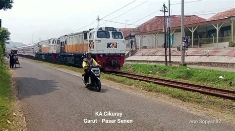 Kereta Api Cikuray Ekonomi Double Traksi Lokomotif Puong Keretaapi