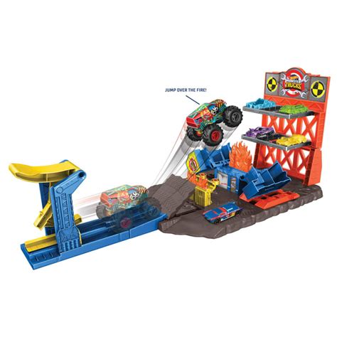 HOT WHEELS MONSTER TRUCK BLAST STATION