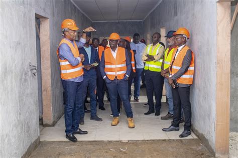 Gabon Dr Guy Patrick Obiang Visite Les Travaux De Réhabilitation Des