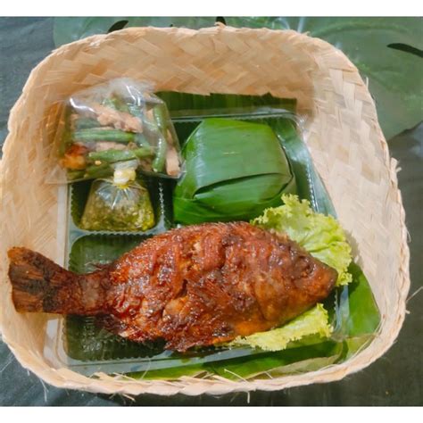 Jual Paket Nasi Besek Nadi Besek Nila Bakar Aromarasamart Shopee