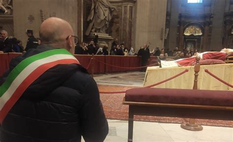 Castel Gandolfo Il Sindaco De Angelis In Vaticano Per L Omaggio A