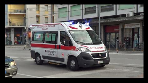 Double Siren Ambulanza Croce Rossa Italiana In Emergenza Italian