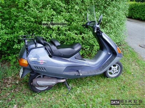 1996 Piaggio Hexagon 125