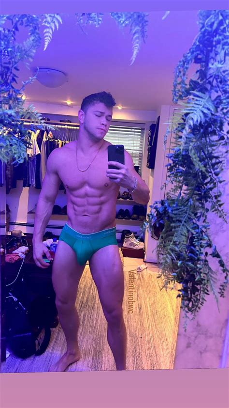 Sexy Male Celeb 18 On Twitter Rt Valentinobwc Me