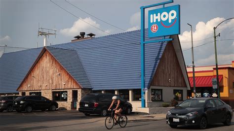 IHOP launches national delivery program through partnership DoorDash