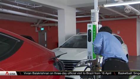 banks  singapore offering loans   interest rates  ev