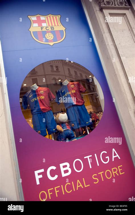 Football club shop hi-res stock photography and images - Alamy