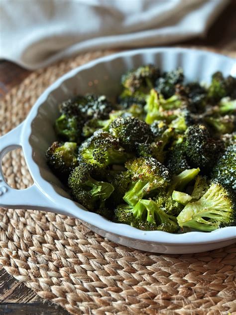 Bagt Broccoli Med Parmesan Opskrift P Broccoli I Ovnen