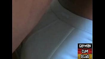 Flaco alemán chupando pasivo semental a pelo en primer plano XVIDEOS