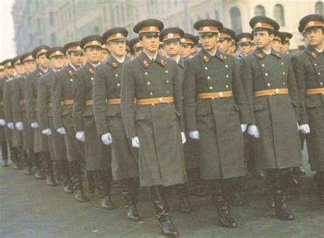 Почему в СССР была милиция, а во всех других странах - полиция ...