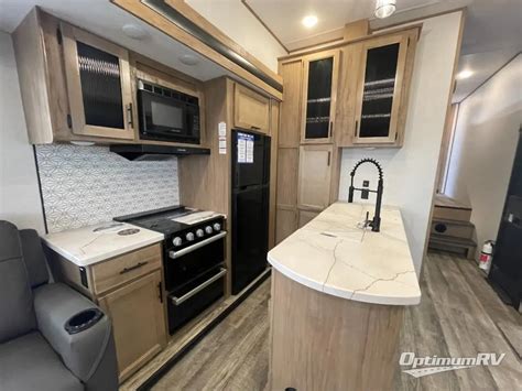 New 2023 Forest River Cherokee Arctic Wolf 3660SUITE Fifth Wheel at ...