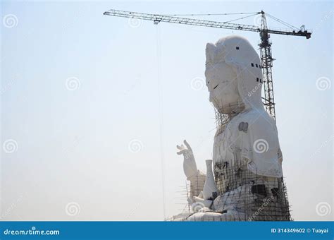 Renovar El Gran Monumento De Quan Yin Y Escultura Tallada Kuan Yin