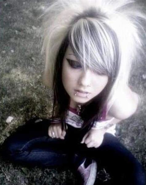 Pin By K♡yla On Forever2009 Emo Scene Hair Scene Hair Emo Scene