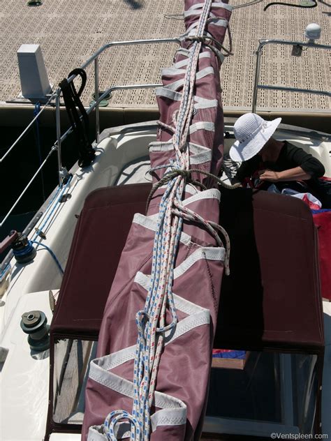 Reefing lines and Mainsail covers. An alternative approach – Ahoy!