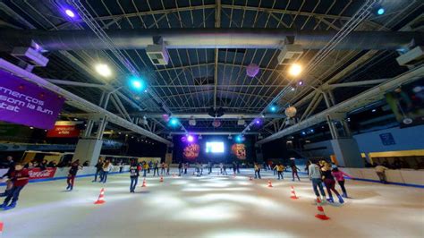 D Nde Patinar Sobre Hielo En Barcelona Font Real Estate